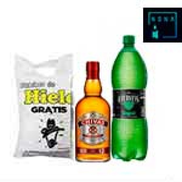 Whisky chivas 12 +gingerel + hielo